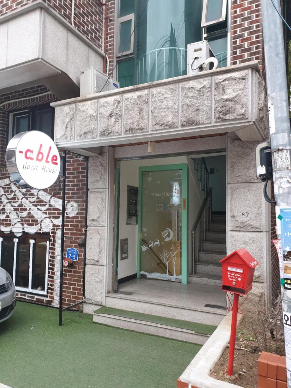 Able Guesthouse Hongdae Сеул Экстерьер фото